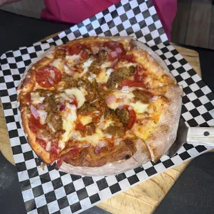 Pepperoni onion and meatball pizza size bombino