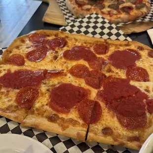 16" Old Fashioned Pan Pizza with pepperoni.