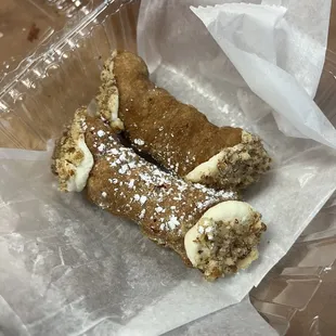 Cannolis