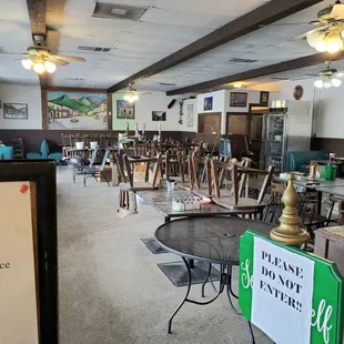 Sept 2020: Dining room still closed, but now due to remodeling
