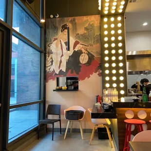 Great atmosphere and beautiful wall art