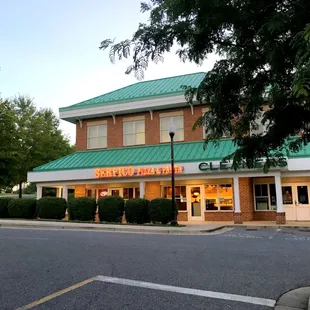 Serpico Pizza &amp; Pasta (exterior)