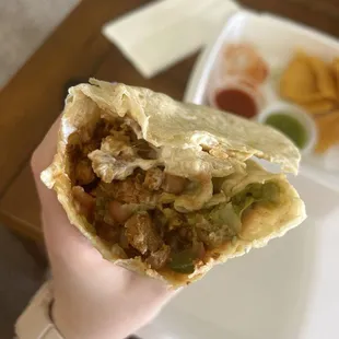 Super burrito al pastor