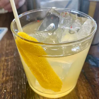 Costa del Sol G&T (10-32oz)