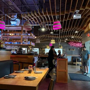 sushi and sashimi, interior