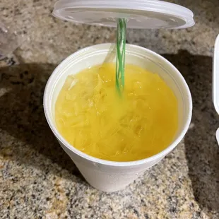 Fresh water (large 32oz) Pineapple