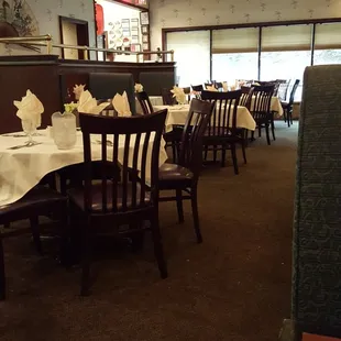 Spacious clean dining room, lovely food, penang was wowing!