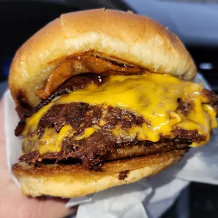 Western Cheeseburger (from the &quot;Secret Menu&quot;) - bacon, onion rings, BBQ sauce.