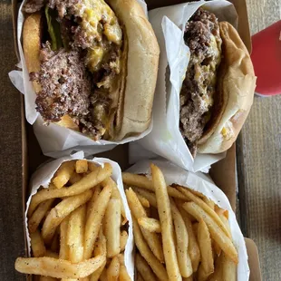 Double Cheeseburger