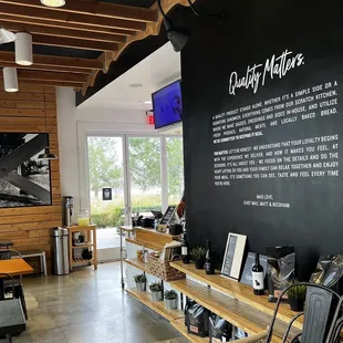 Seating and tables at Sessions in Irvine, California