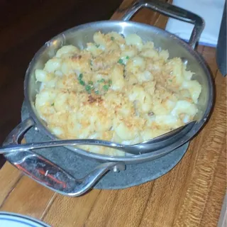 TRUFFLE MAC & CHEESE