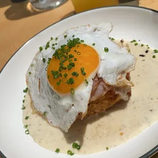 CROQUE MADAAAMN HASH BROWN