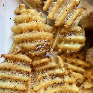 WAFFLE FRIES