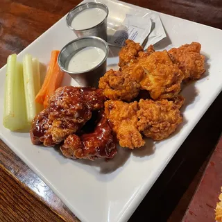 BONELESS WINGS