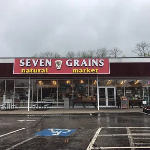 the storefront of seven grains natural market
