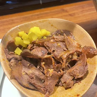 Beef Salad with Garlic Dressing