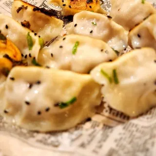Pan Fried Dumplings 10pcs