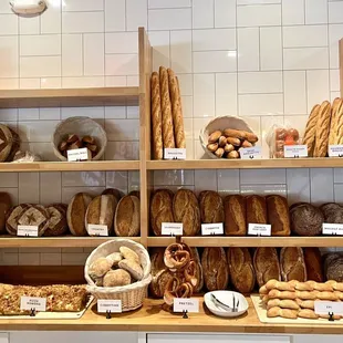 Artisan bread selections (08/2024)