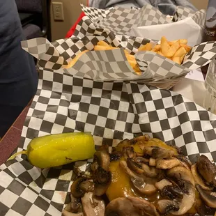 Seven Hills Pub & Grille