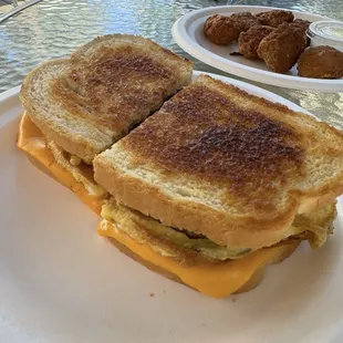 Breakfast sandwich