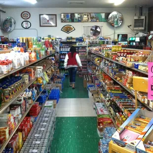 a grocery store aisle