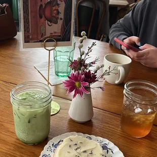 Iced match &amp; iced tea