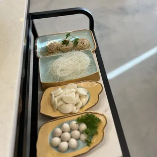 Quality eggs, rice cakes, glass noodles, homemade noodles