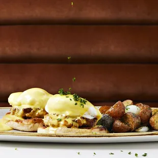 Seventh State Restaurant offers weekend Brunch.
