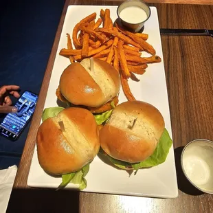 Buffalo chicken sliders
