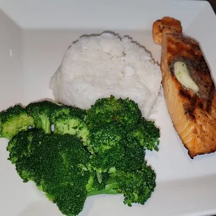 grilled fish, fish, food, seafood, grilled seafood