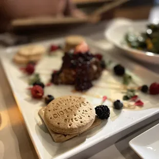 cheese and crackers board