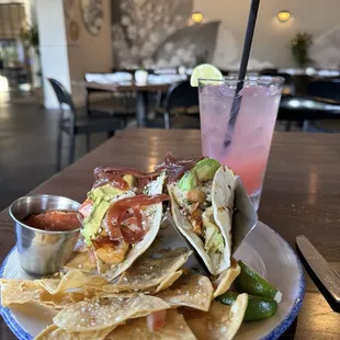 Seafood taco and mock tail