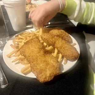 Kids chicken fingers were good quality butterflied chicken breasts fried in seasoned panko breadcrumbs. Delish!