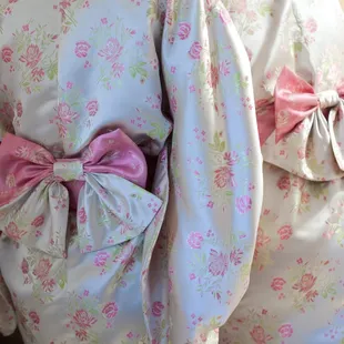 The back of the kimonos. Lee made everything, even the pretty bows, from the fabric I gave her!