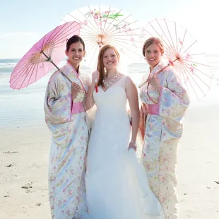 Lee made these beautiful kimonos from scratch! And she fixed my dress so it fit perfectly!