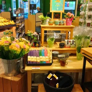 sushi and sashimi, interior