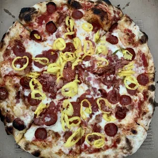 614 pizza: Pepperoni, Bacon and Banana Peppers