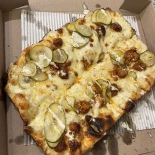 Hot Chicken Pizza