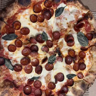 Extra cheese, Pepperoni and Basil Pie. Very tasty!