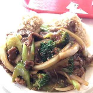 Ginger Beef spicy and good! I ordered 5 star spicy