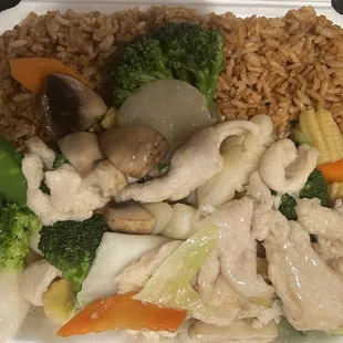 Moo Goo Gai Pan