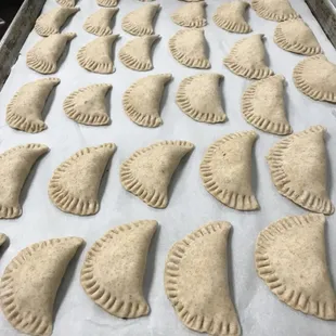 Preparing Spinach fatayer