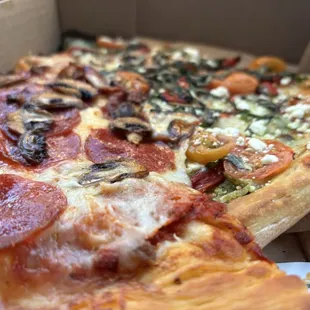 Pepperoni Mushrooms Slice &amp; Veggielicious Slice