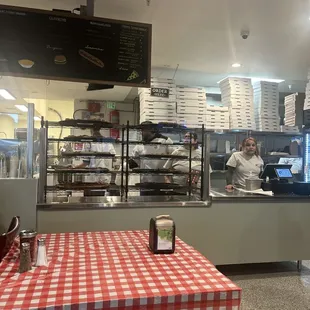 Pizza shop