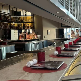 Mall side bar