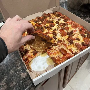 16 cut pepperoni and sausage