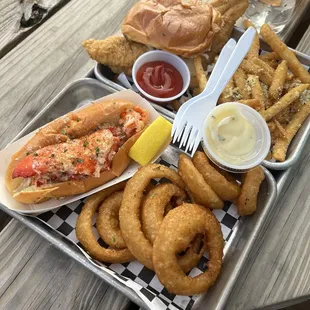 Fried Lobster Roll