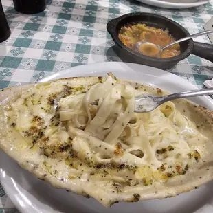 Fettuccine Alfredo