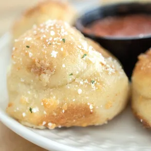 Garlic Knots.