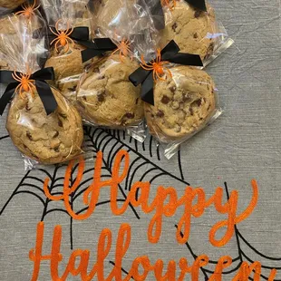 Halloween cookie party favors